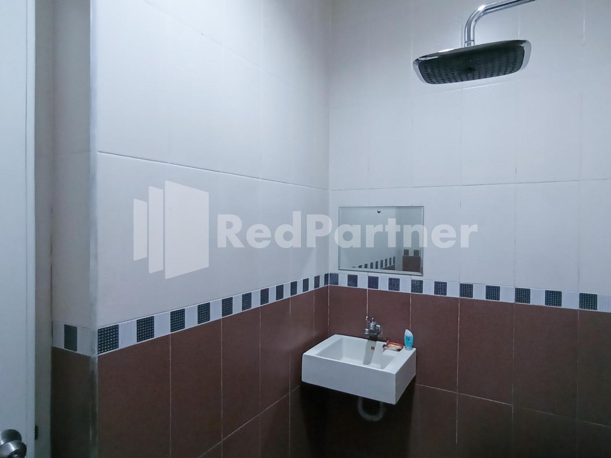 Nillo Hotel Kebumen Mitra Reddoorz Eksteriør bilde