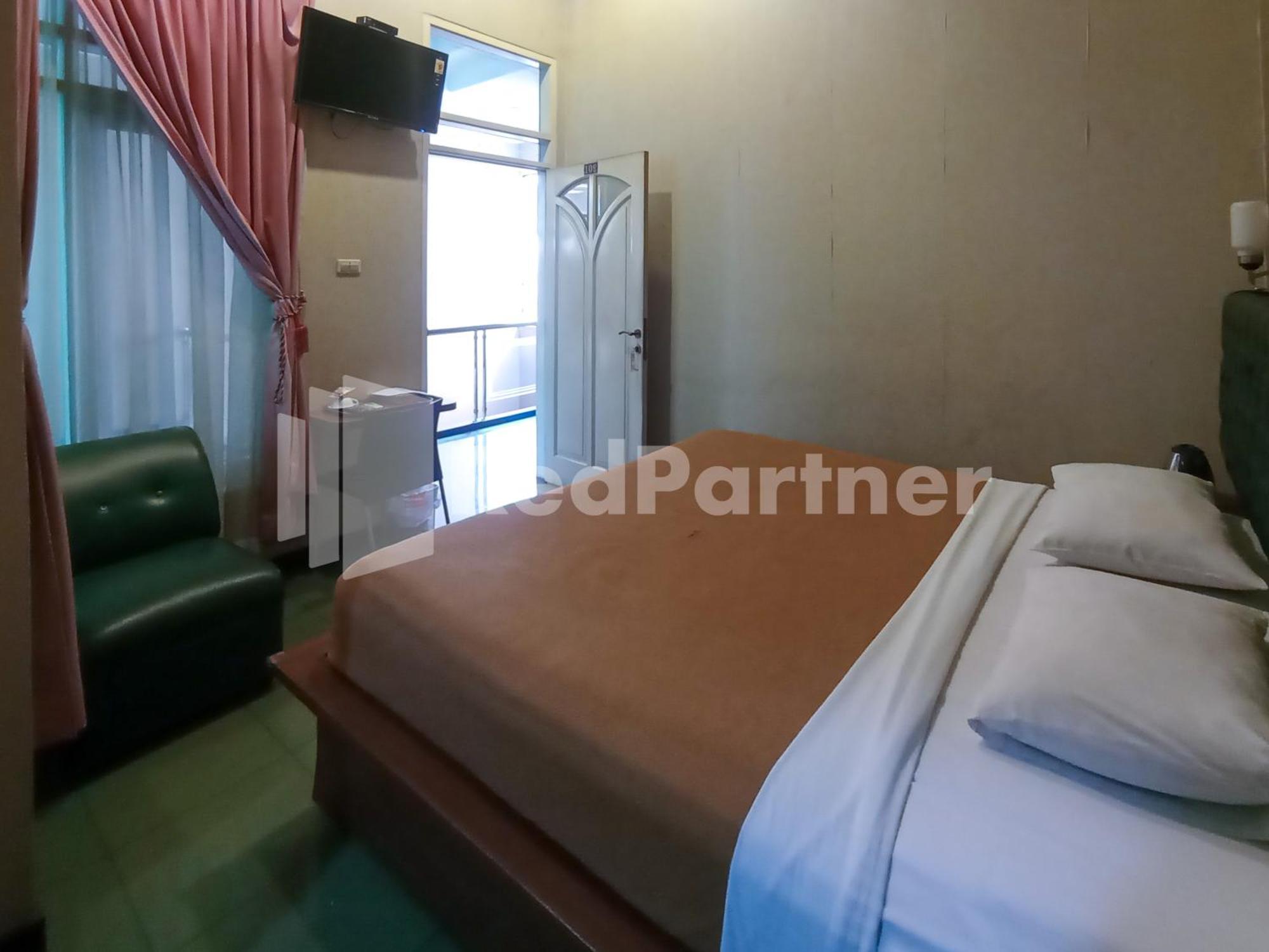 Nillo Hotel Kebumen Mitra Reddoorz Eksteriør bilde