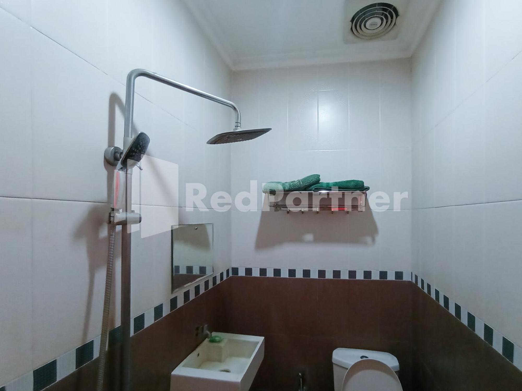 Nillo Hotel Kebumen Mitra Reddoorz Eksteriør bilde