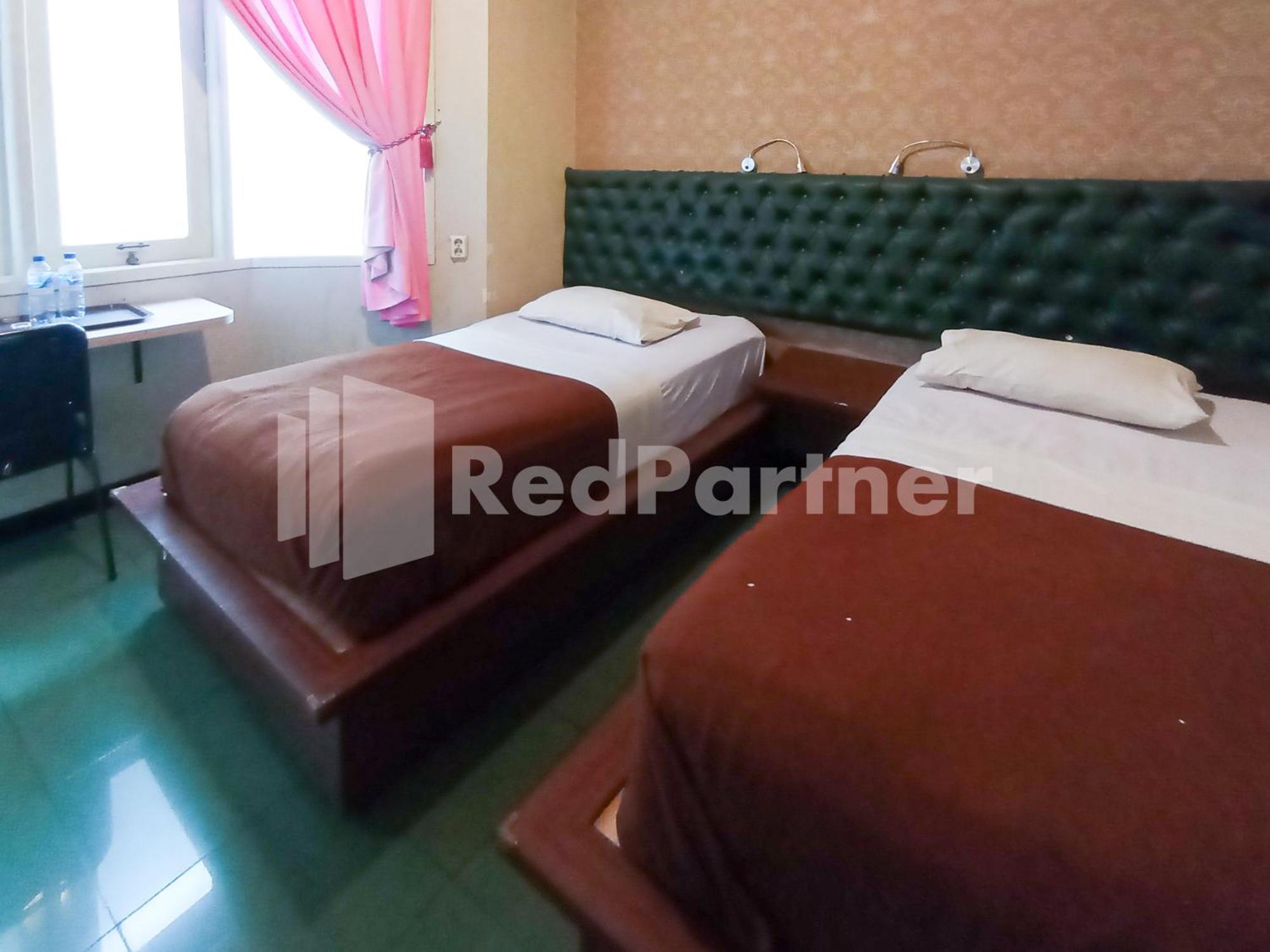 Nillo Hotel Kebumen Mitra Reddoorz Eksteriør bilde